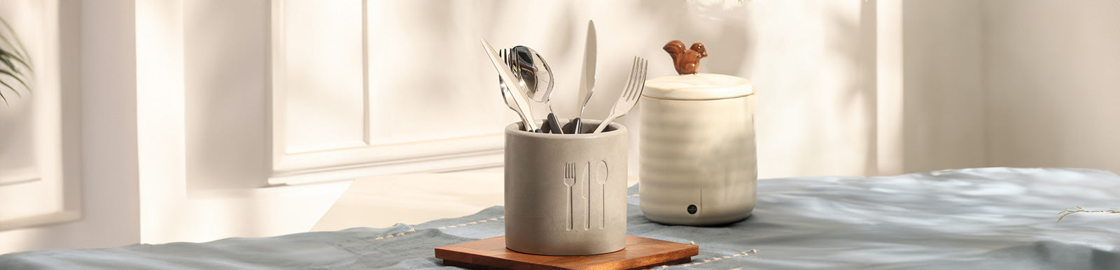 Napkin & Cutlery Holders