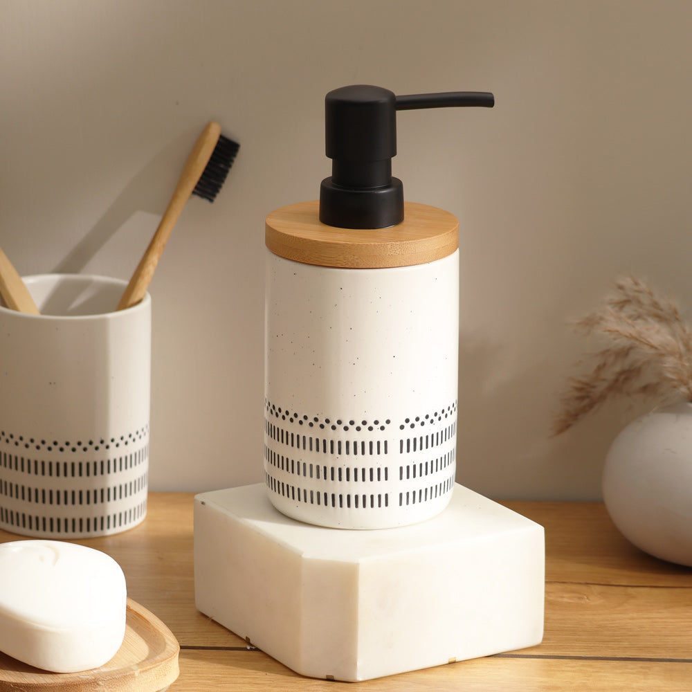 Alva Soap Dispenser - Black & White