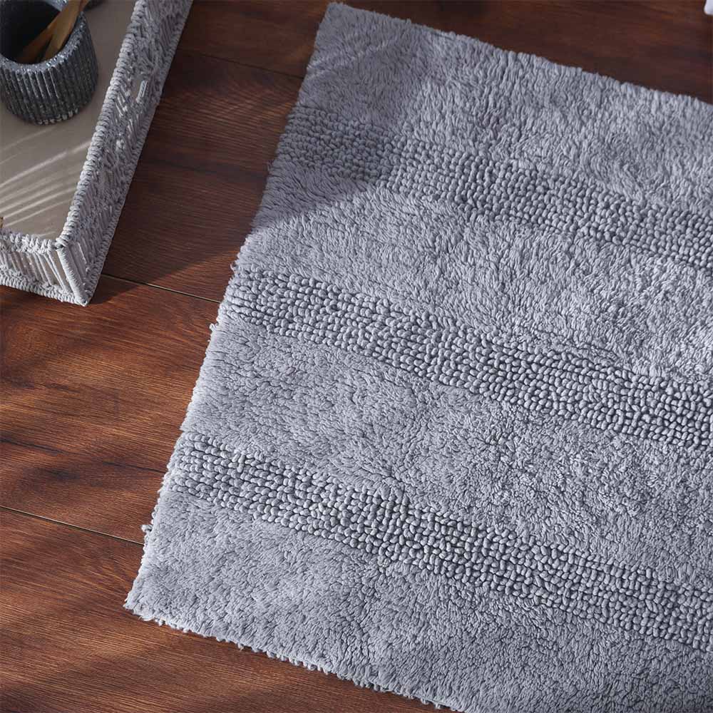 Ansa Striped Reversible Loop-Tufted Bathmat - Light Grey