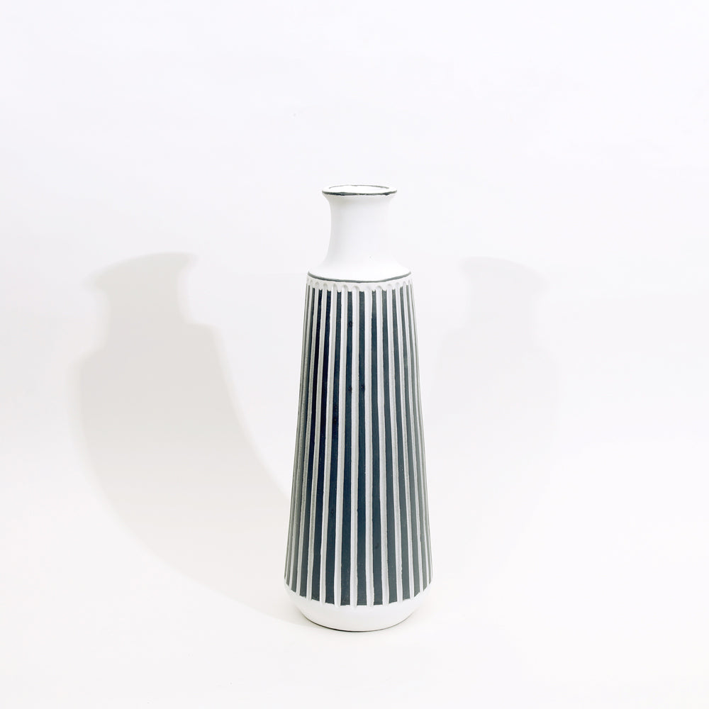 Lines Ribbed Vase Large - White Navy