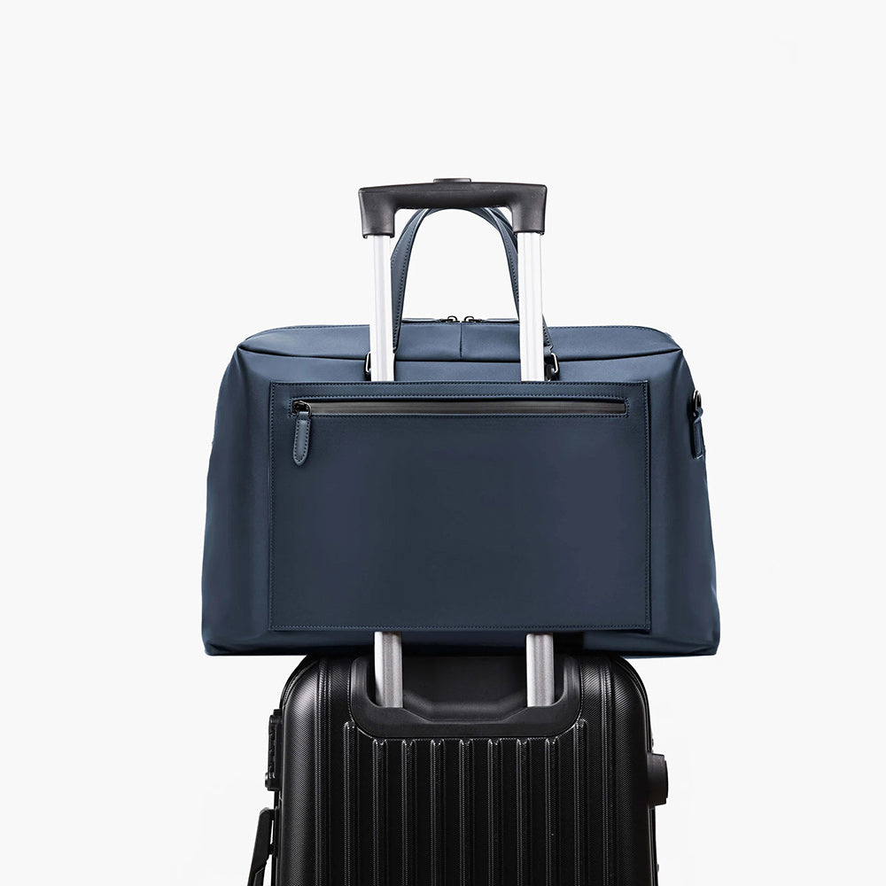 Avenue Weekender Bag 24L - Navy