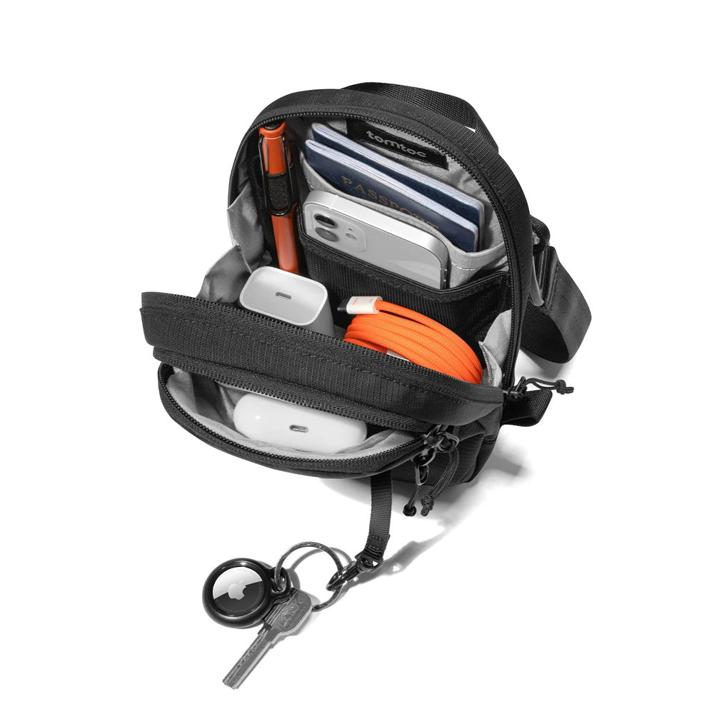 Aviator Travel Crossbody Bag - Black