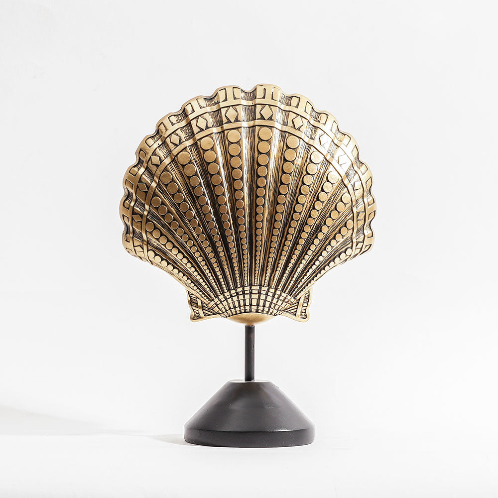 Patterned Scallop Sculpture - Black Gold