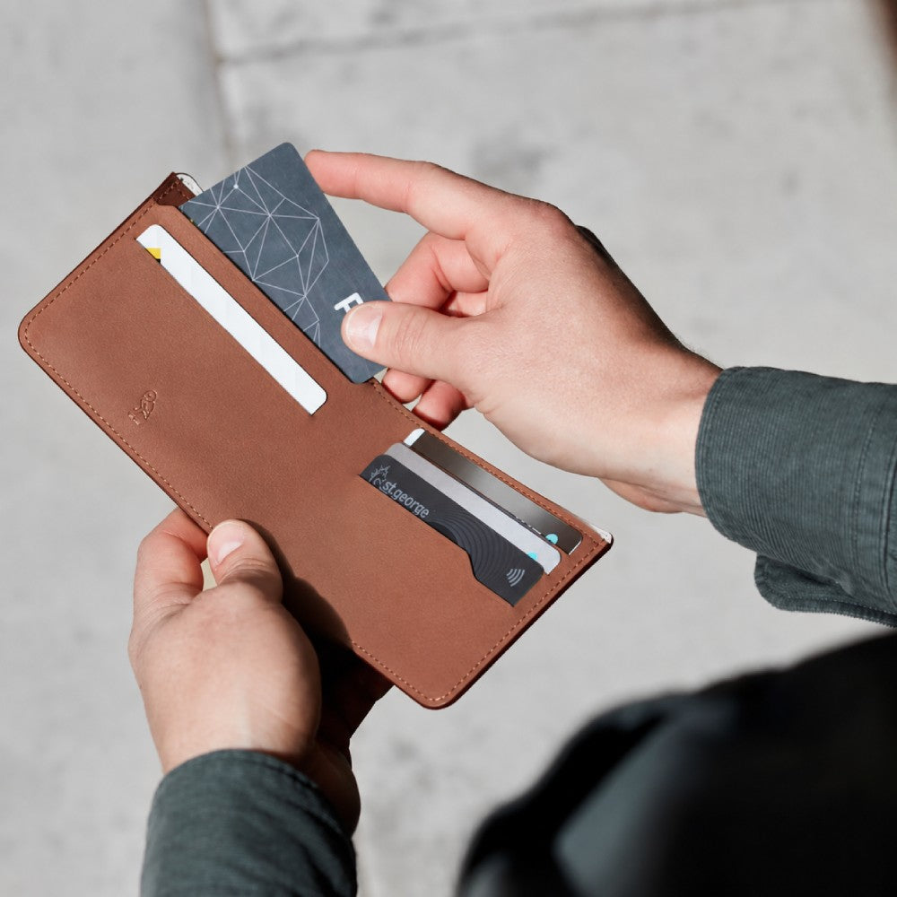 Hide and Seek Premium Wallet - Aragon