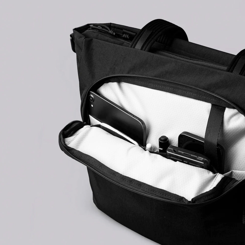 Bravo Tote V2 - Axoflux Black
