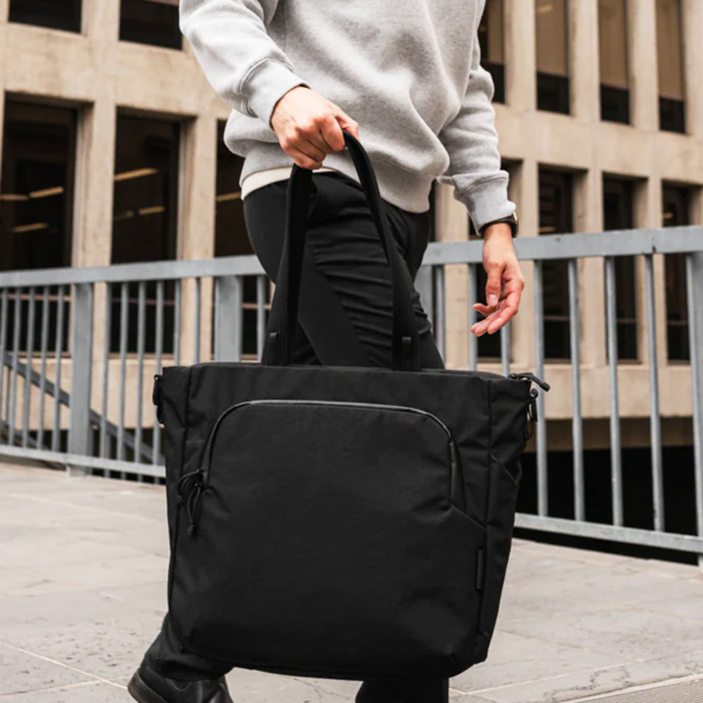 Bravo Tote V2 - Axoflux Black