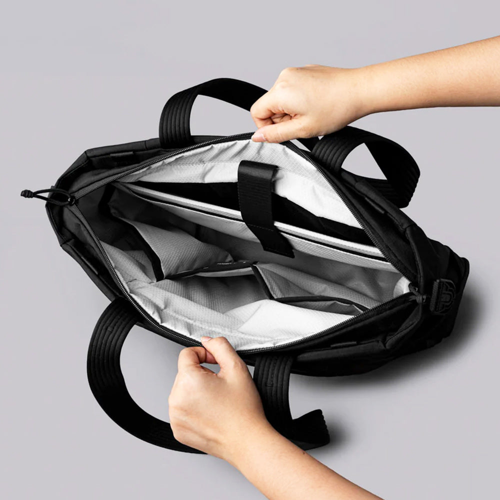 Bravo Tote V2 - Axoflux Black