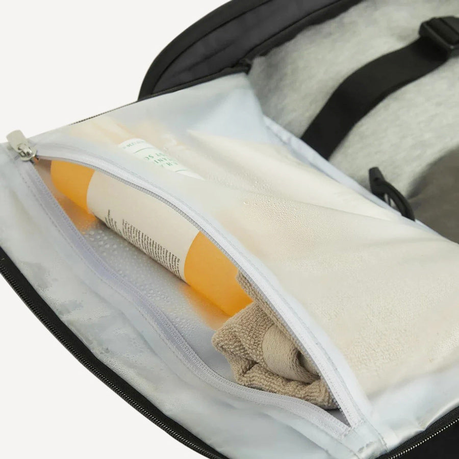 Carry-On Expandable Backpack Pro 38L - Black