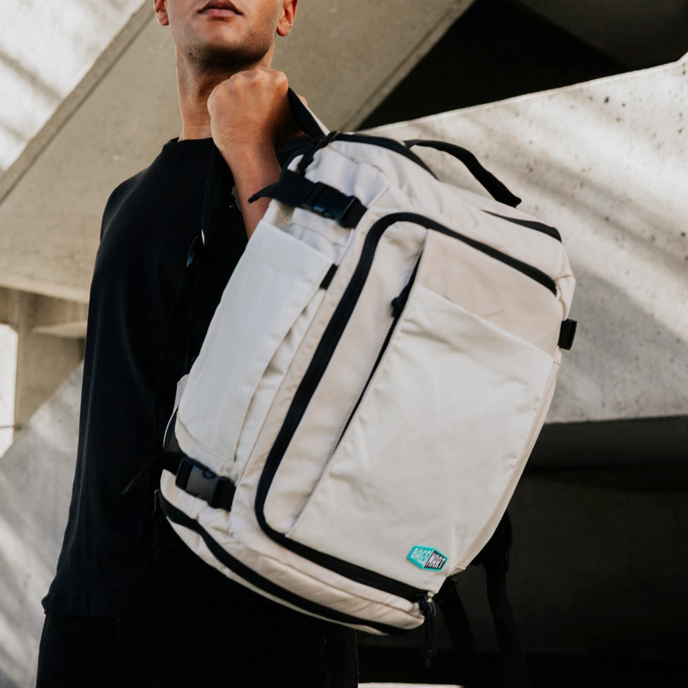 Carry-On Expandable Backpack Pro 38L - Oyster Beige