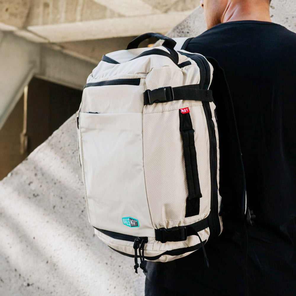 Carry-On Expandable Backpack Pro 38L - Oyster Beige