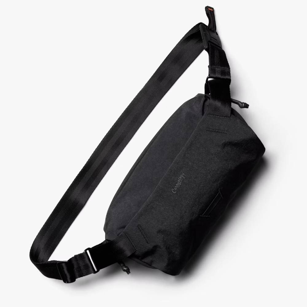 Carryology Essentials Sling Bag 4L - Black Ash
