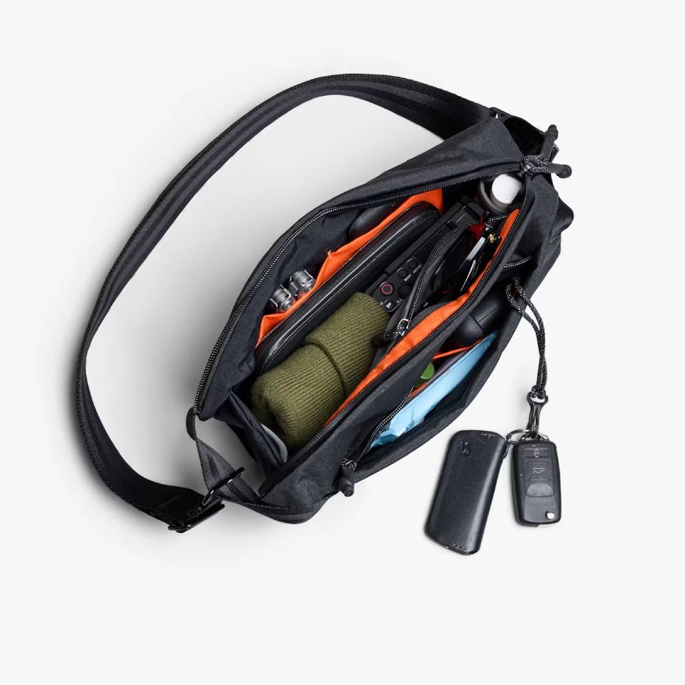 Carryology Essentials Sling Bag 4L - Black Ash