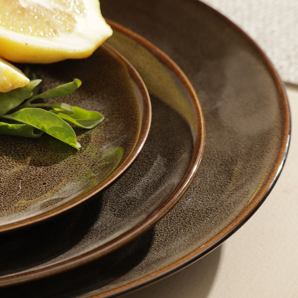 Caspian Dessert Plate - Speckled Clove