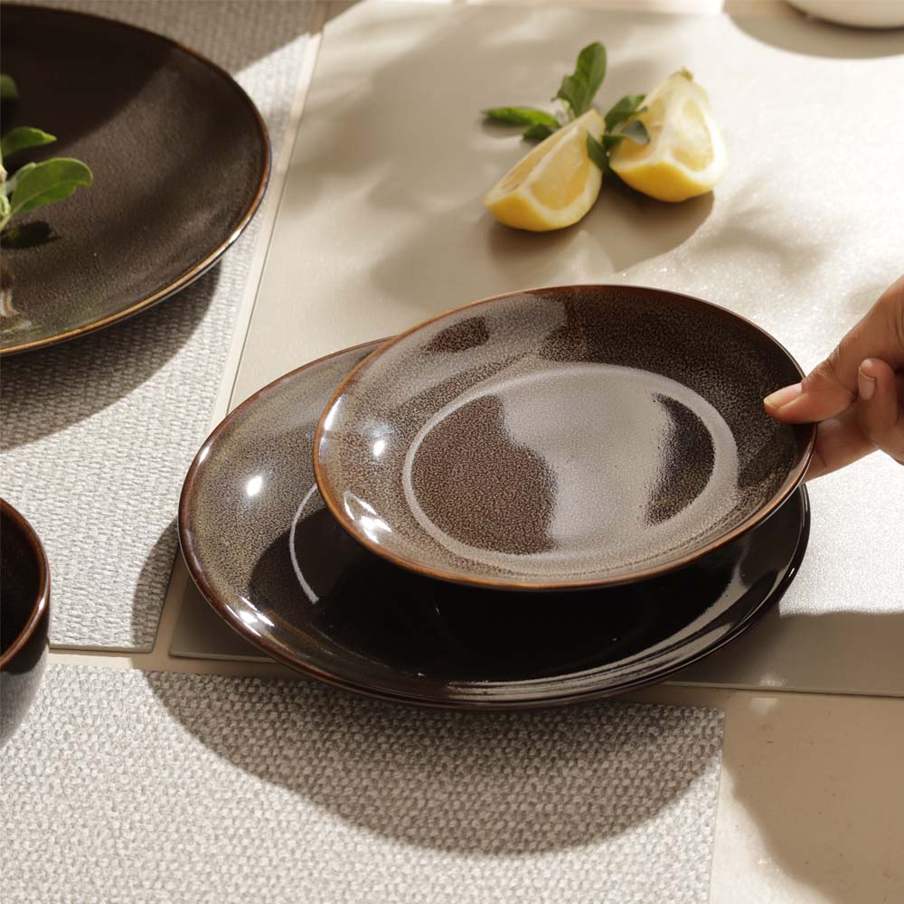 Caspian Dessert Plate - Speckled Clove