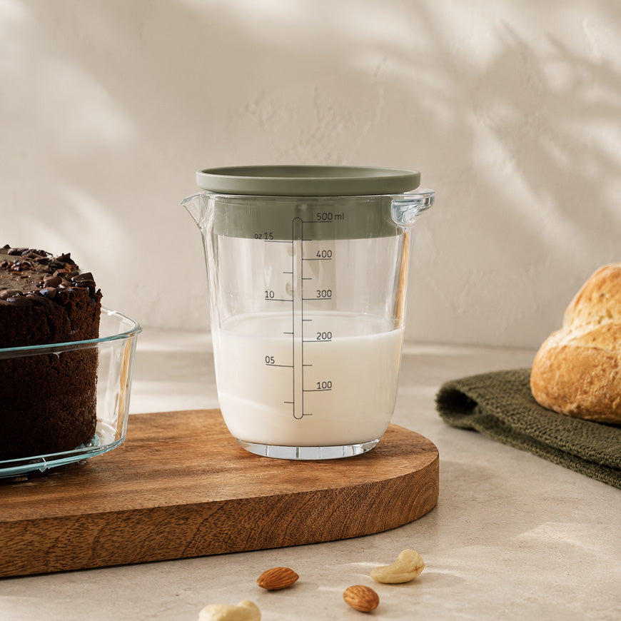 Chef It Glass Measuring Jug with Lid 500ml - Nordic Sage