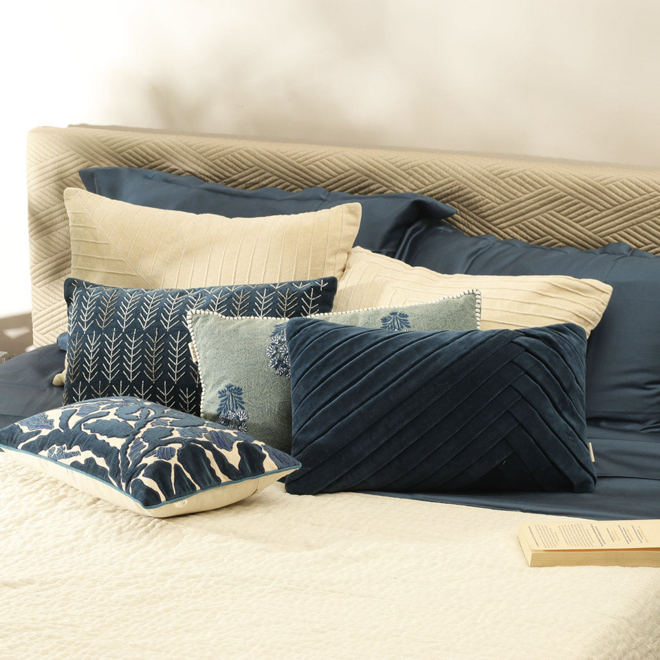 Chevron Velvet Rectangular Cushion Cover 50x30cm - Navy Blue