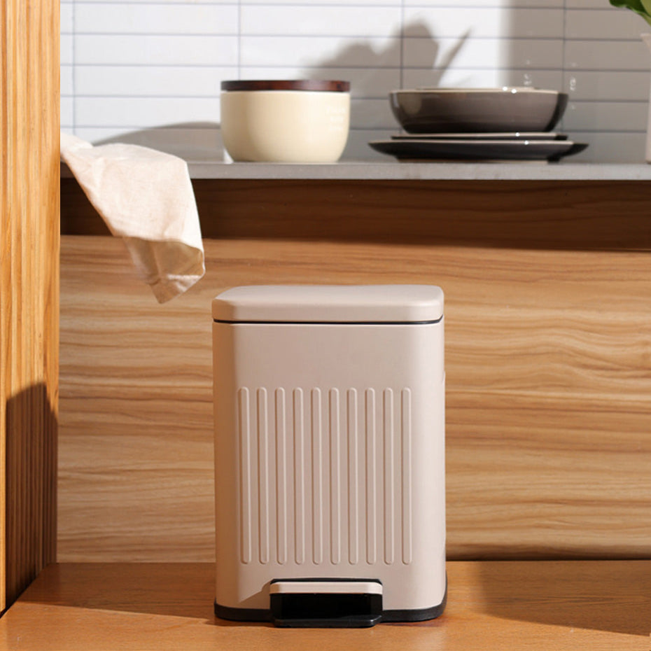 Lines Square Pedal Bin 6L - Taupe Grey