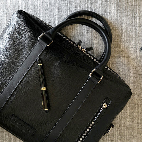 Cullen Messenger Laptop Bag 2.0 - Classic Black