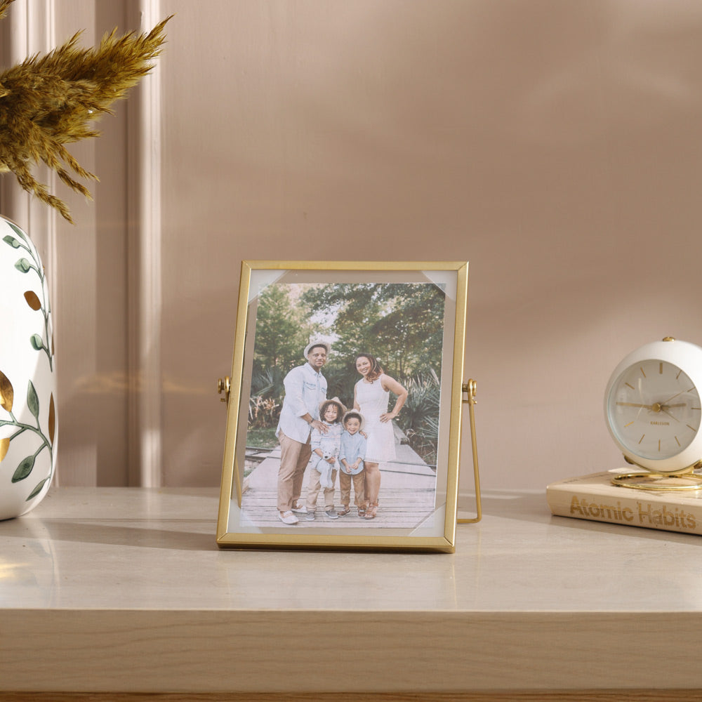 Edge Photo Frame Medium - Gold
