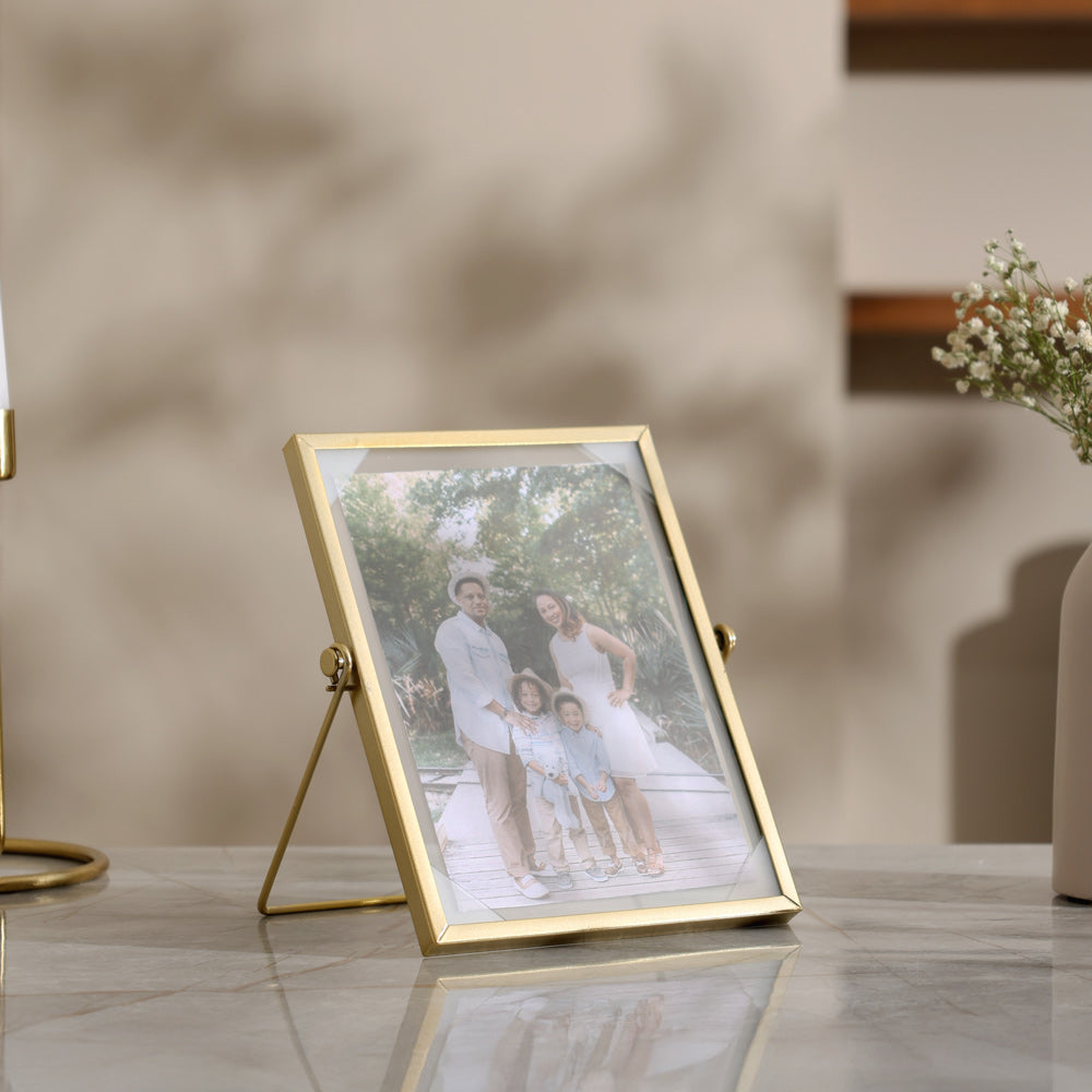Edge Photo Frame Medium - Gold