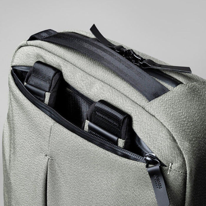 Elements Tech Brief Pro - Axoflux Sage Grey