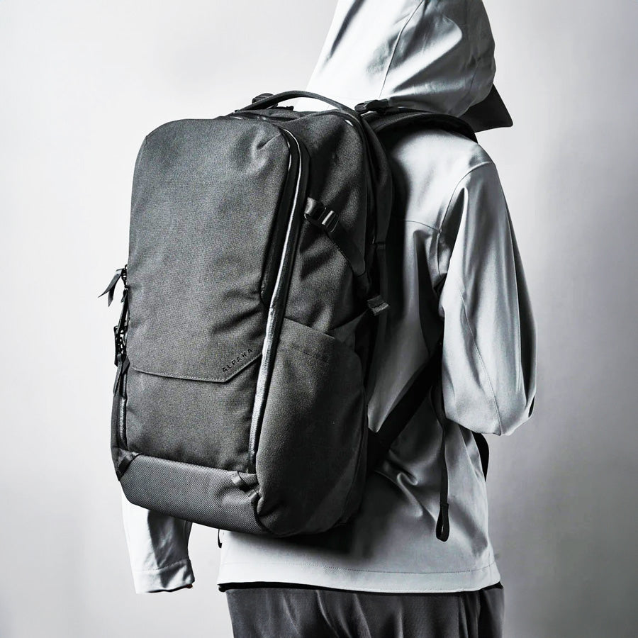Elements Travel Backpack 35L - Axoflux Black