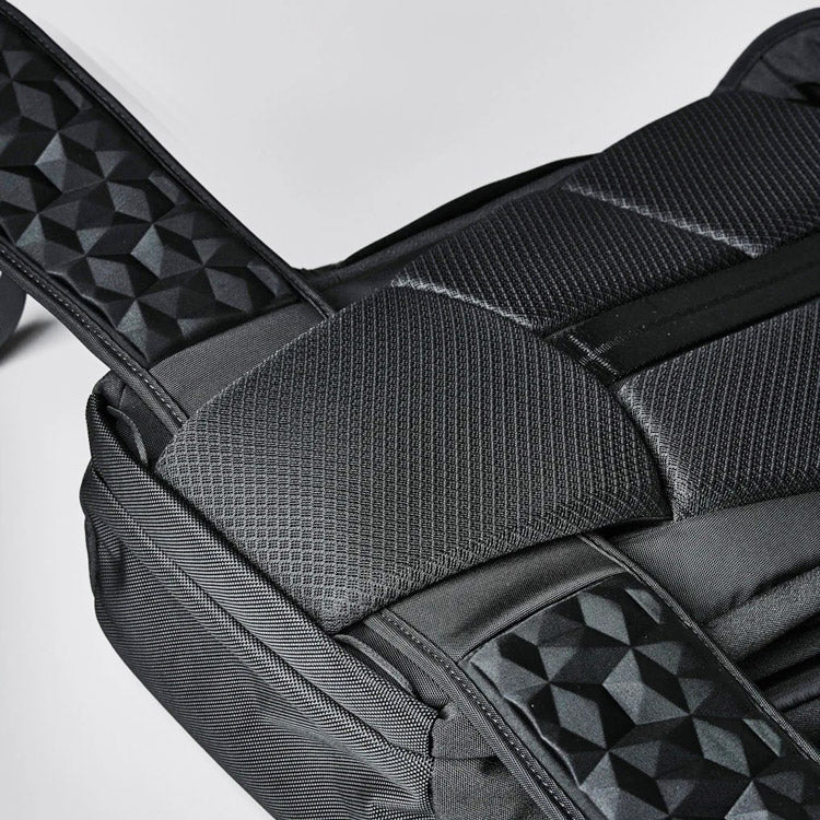 Elements Travel Backpack 35L - Axoflux Black