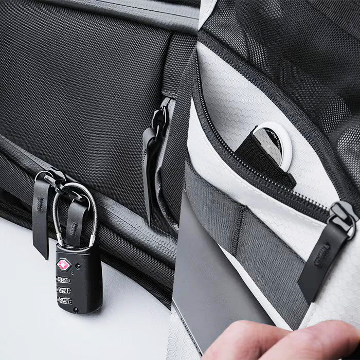 Elements Travel Backpack 35L - Axoflux Black