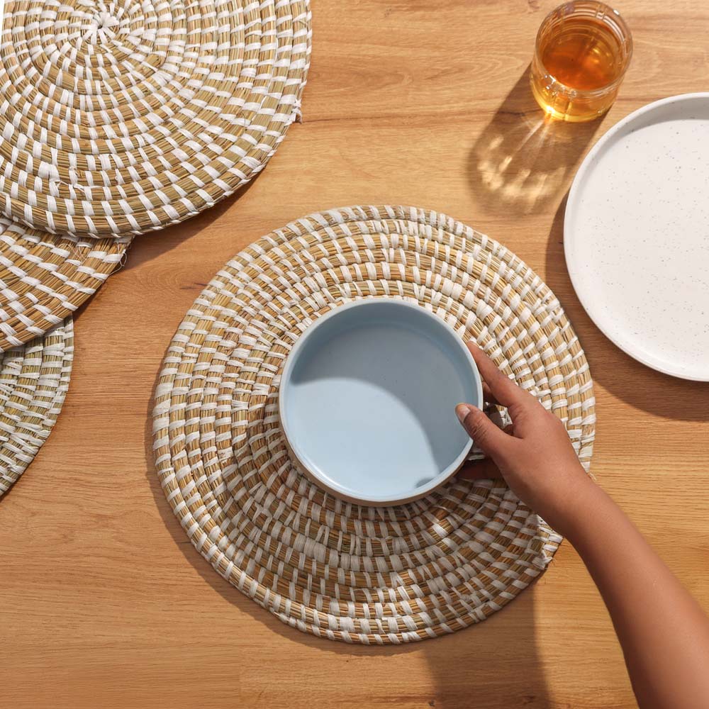 Elio Kaisa Round Placemats Large, Set of 4 - Natural