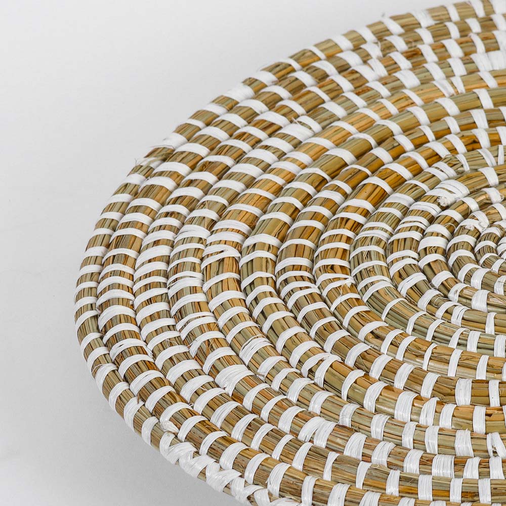 Elio Kaisa Round Placemats Large, Set of 4 - Natural