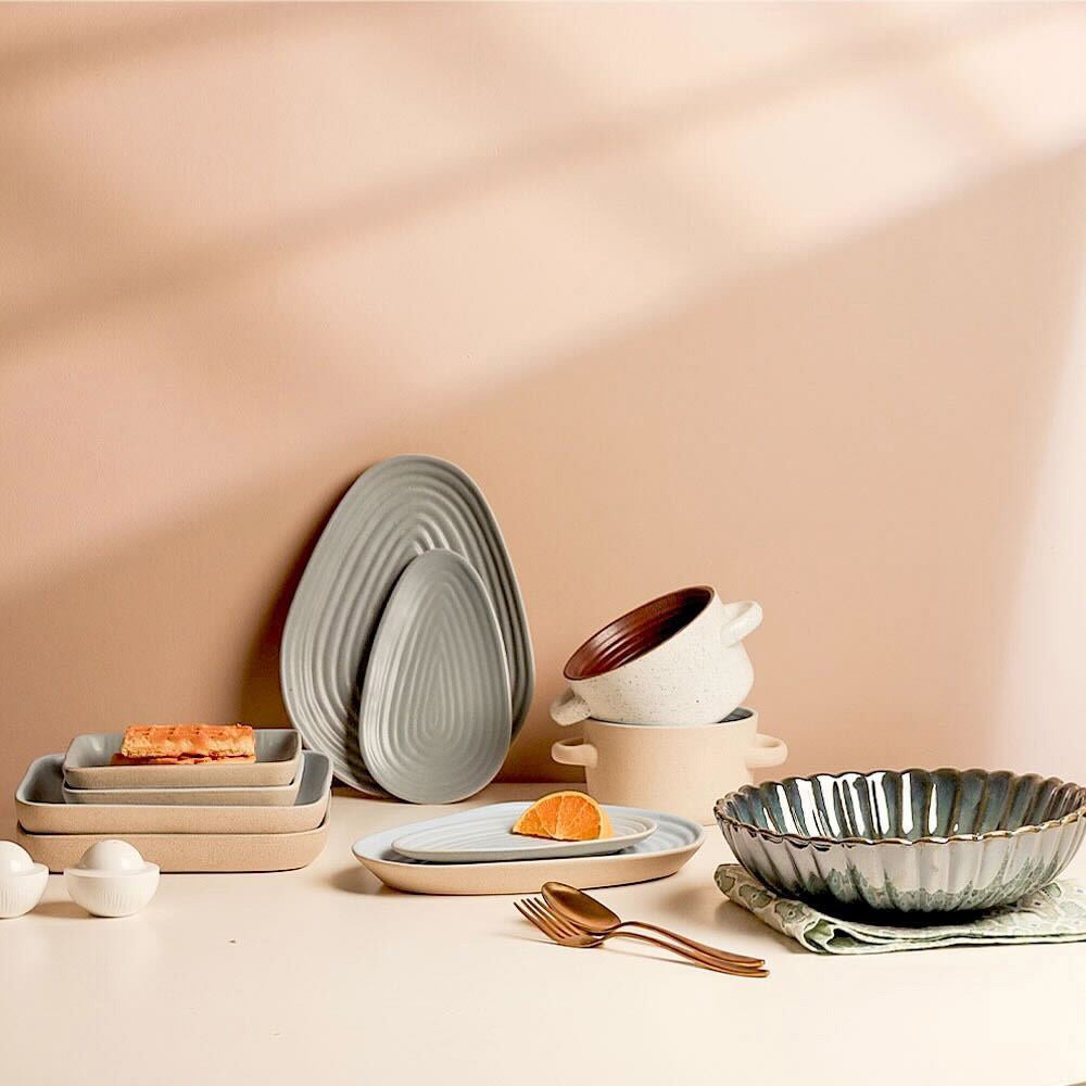Etre Square Serving Plate Medium - Dove Grey