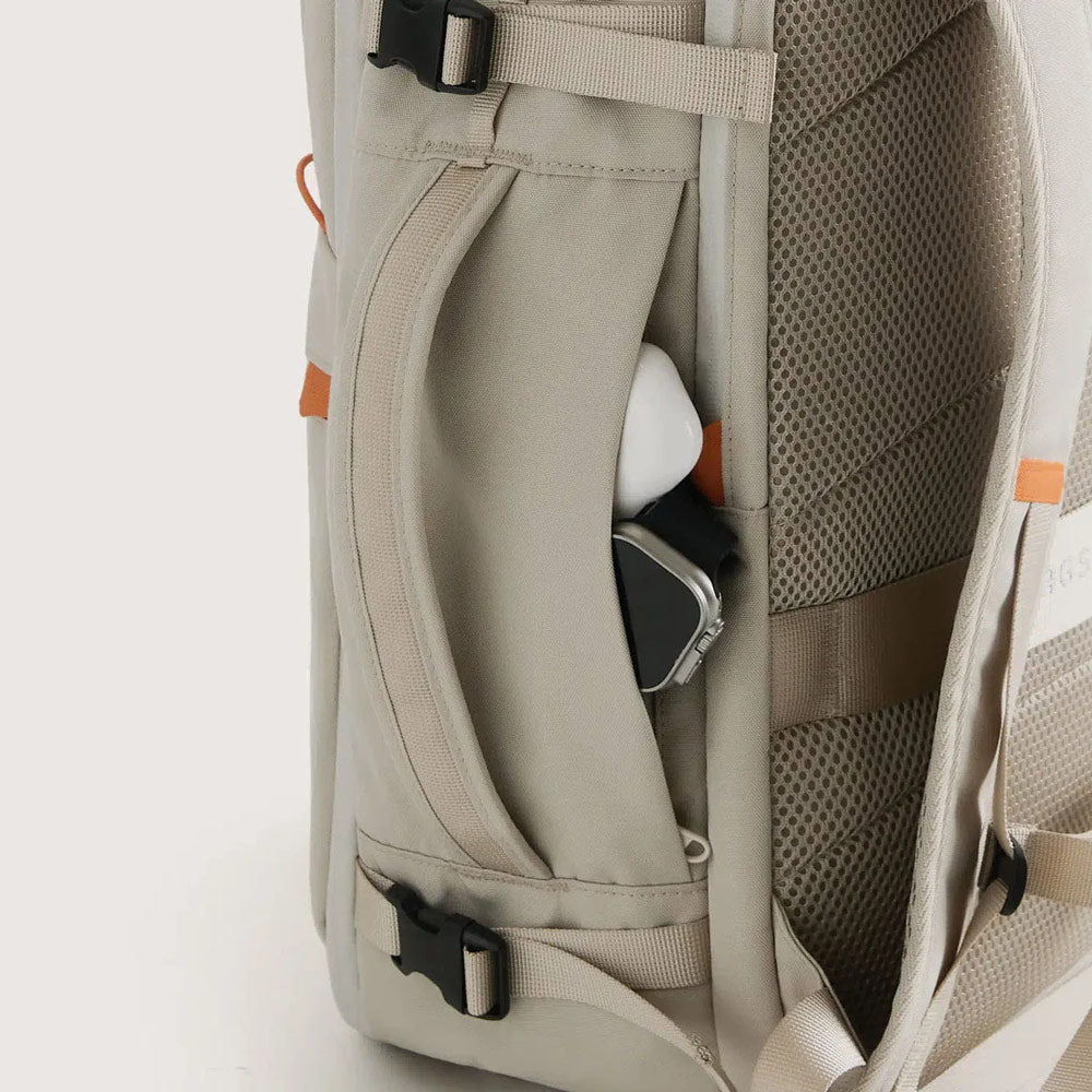 Faro Travel Backpack With Pouch - Off White