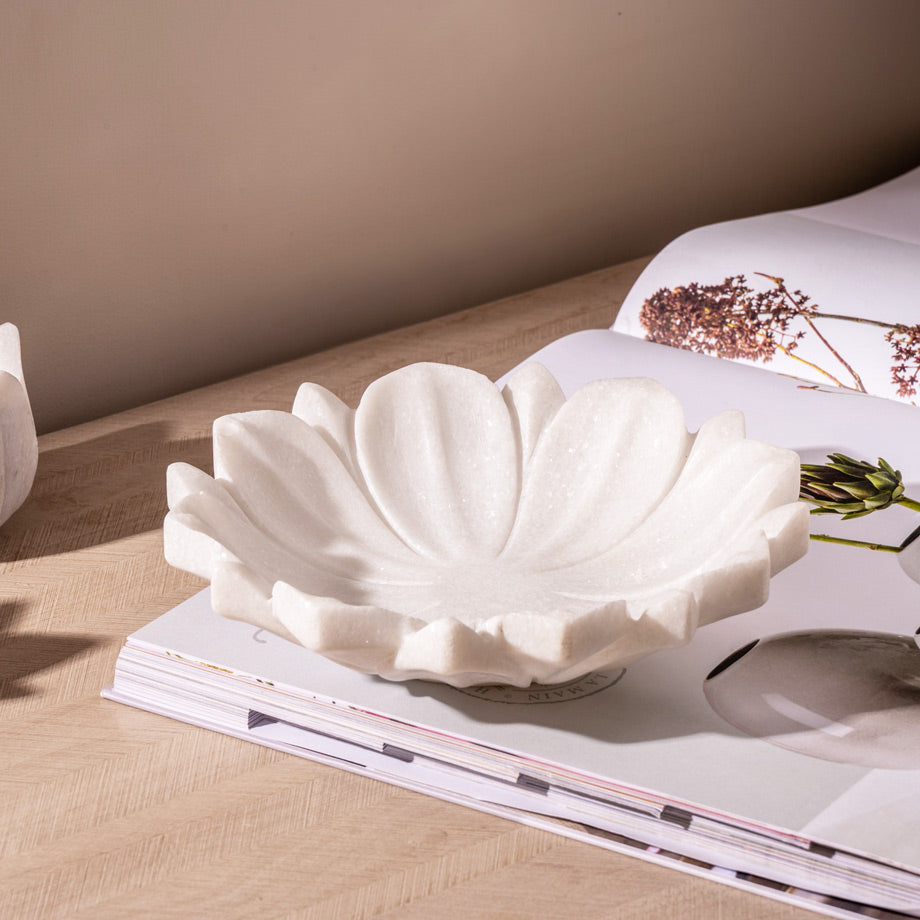 Fleur Marble Urli Medium - White