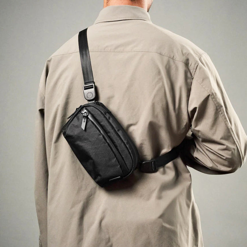 Flight Sling Bag 1L - Black VX42