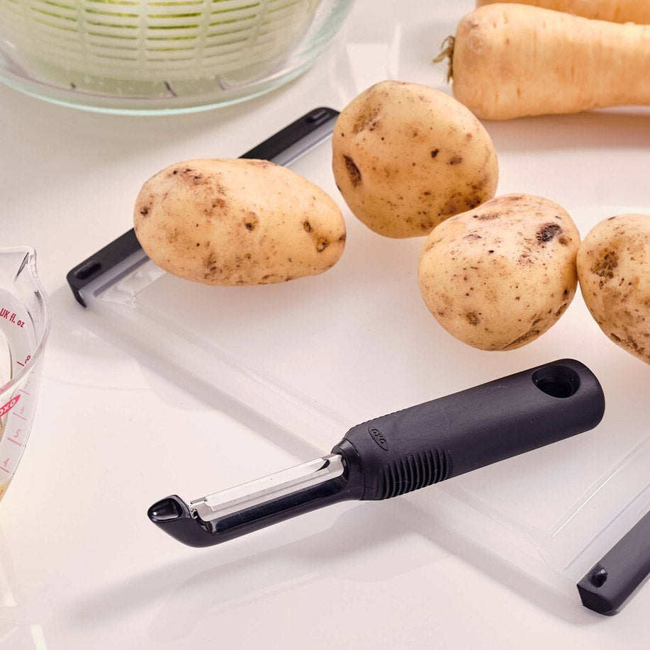 Good Grips Swivel Peeler