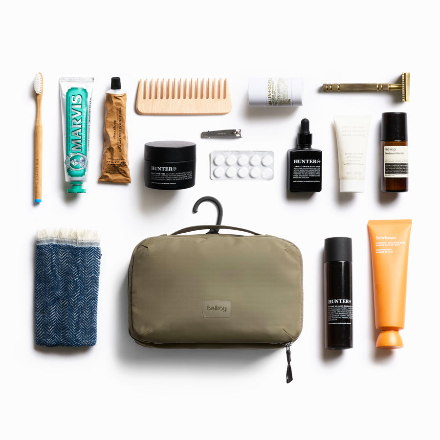 Hanging Toiletry Kit - Seakelp Green