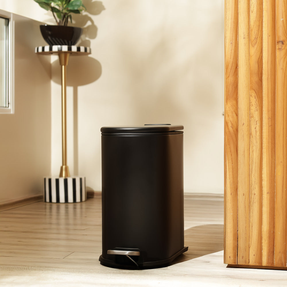 Hugo Slim Pedal Bin 5L - Black