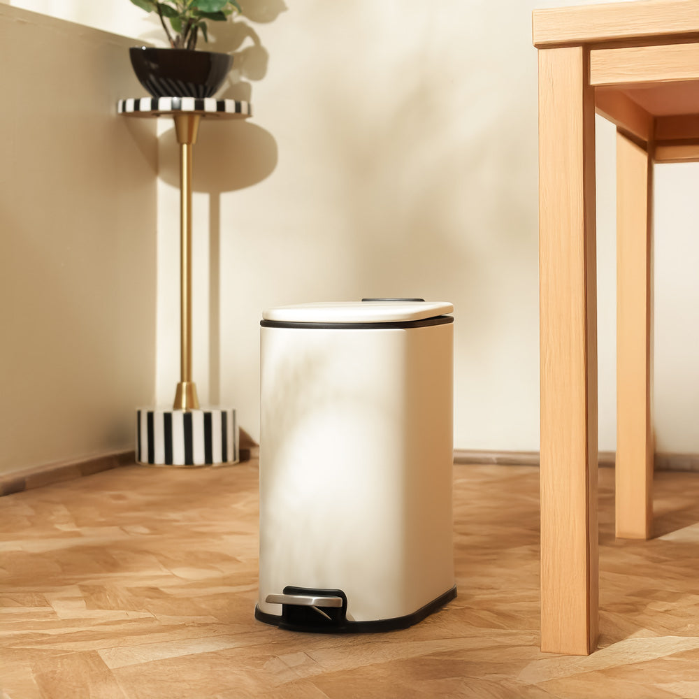 Hugo Slim Pedal Bin 5L - White
