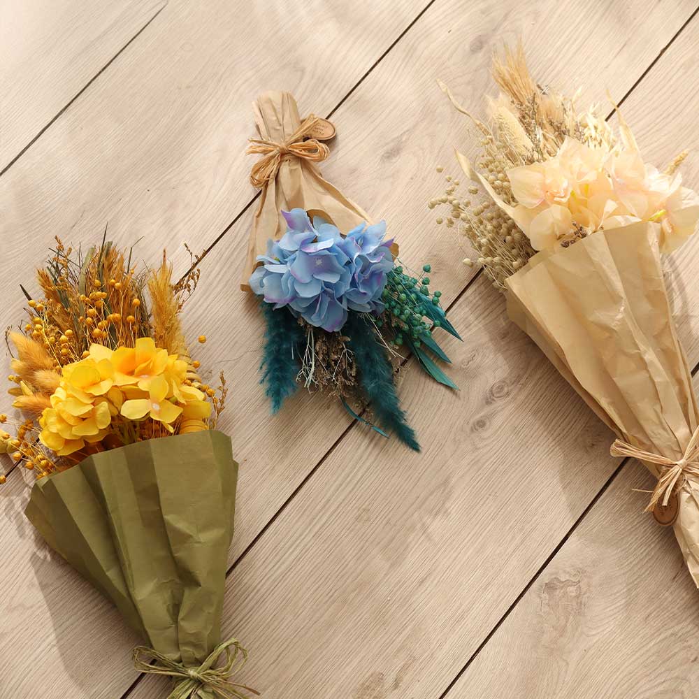 Hydrangea Bouquet in Parchment Medium - Ivory