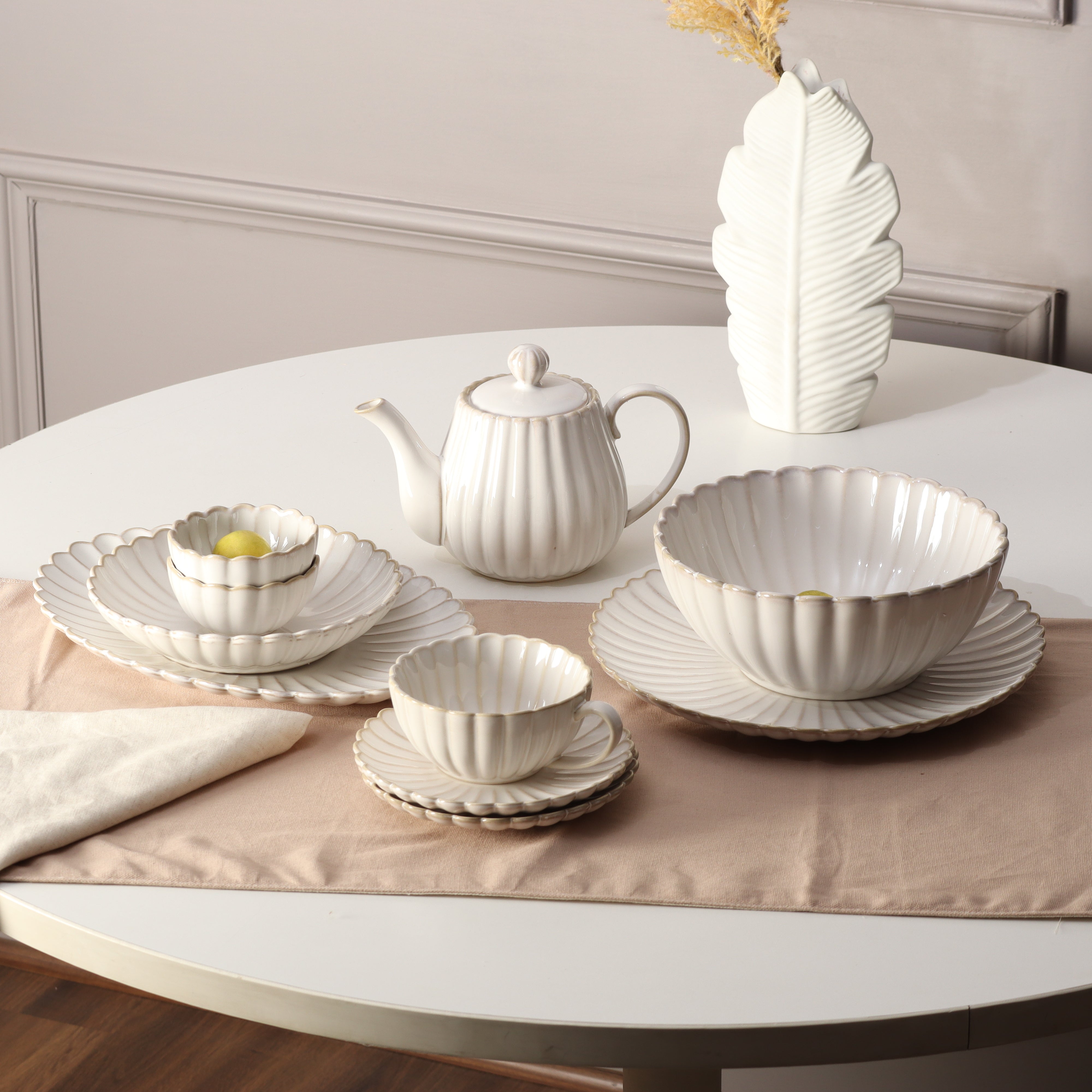 Scallop Cup With Saucer - Ivory