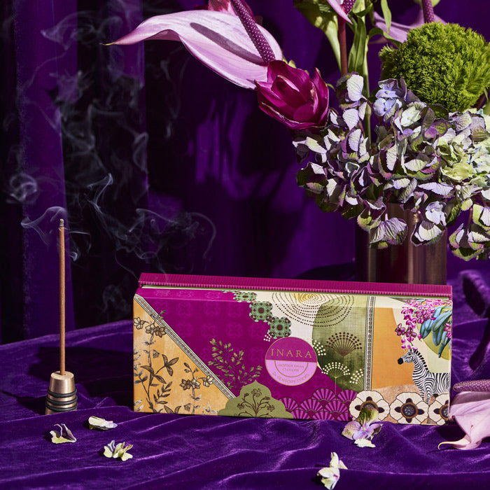Incense Sticks with Holder - Oud & Musk