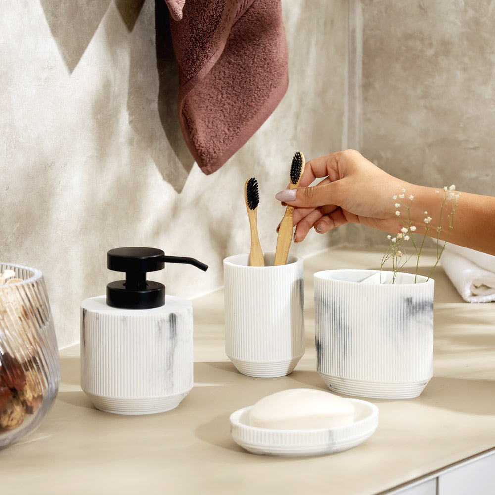 Klar 4-piece Bathroom Set - Marbled White