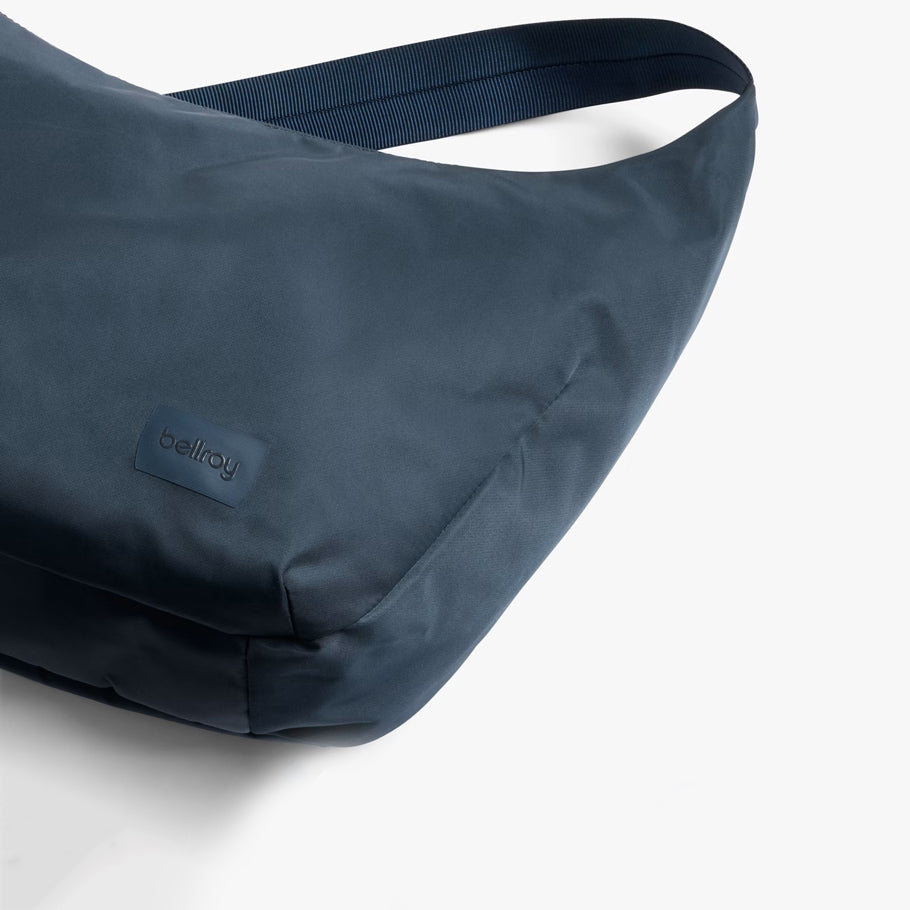 Laneway Crescent Bag 7L - Blue Steel