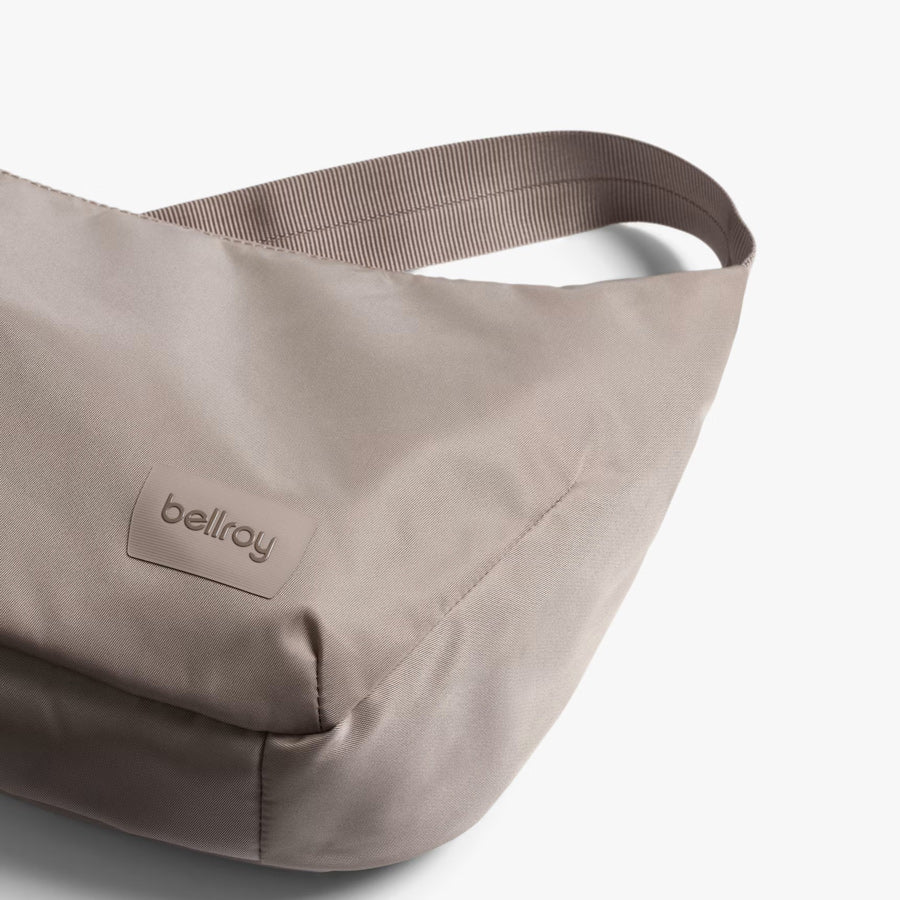 Laneway Crescent Bag 2.5L - Fawn
