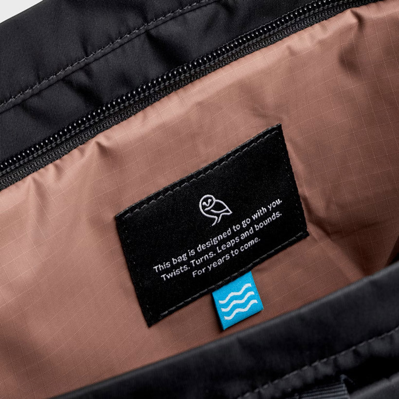 Laneway Totepack 18L - Ink Black