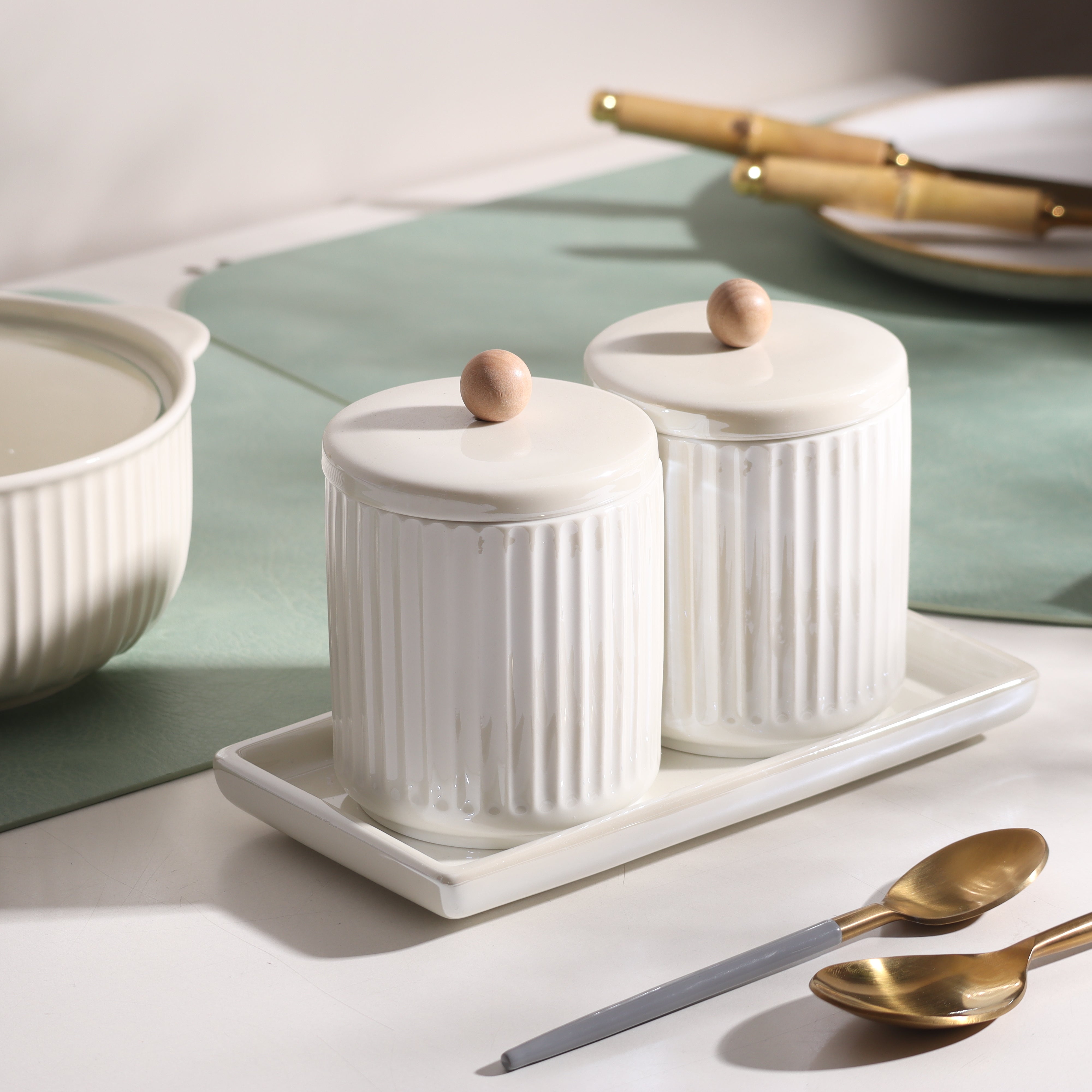 Lineo Ceramic Condiment Jars with Tray - Pearl White