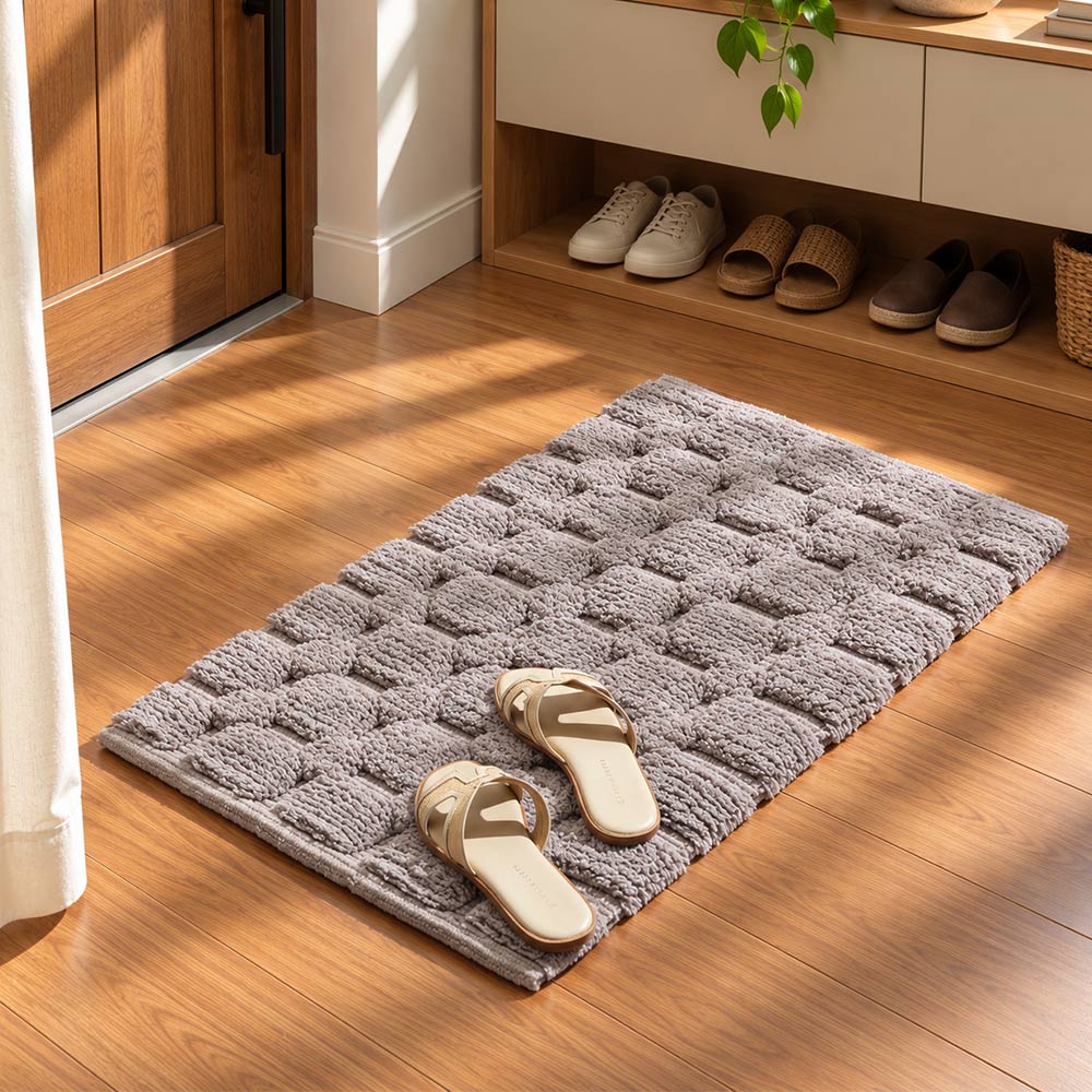 Louis Trellis Handloom Bathmat - Light Grey