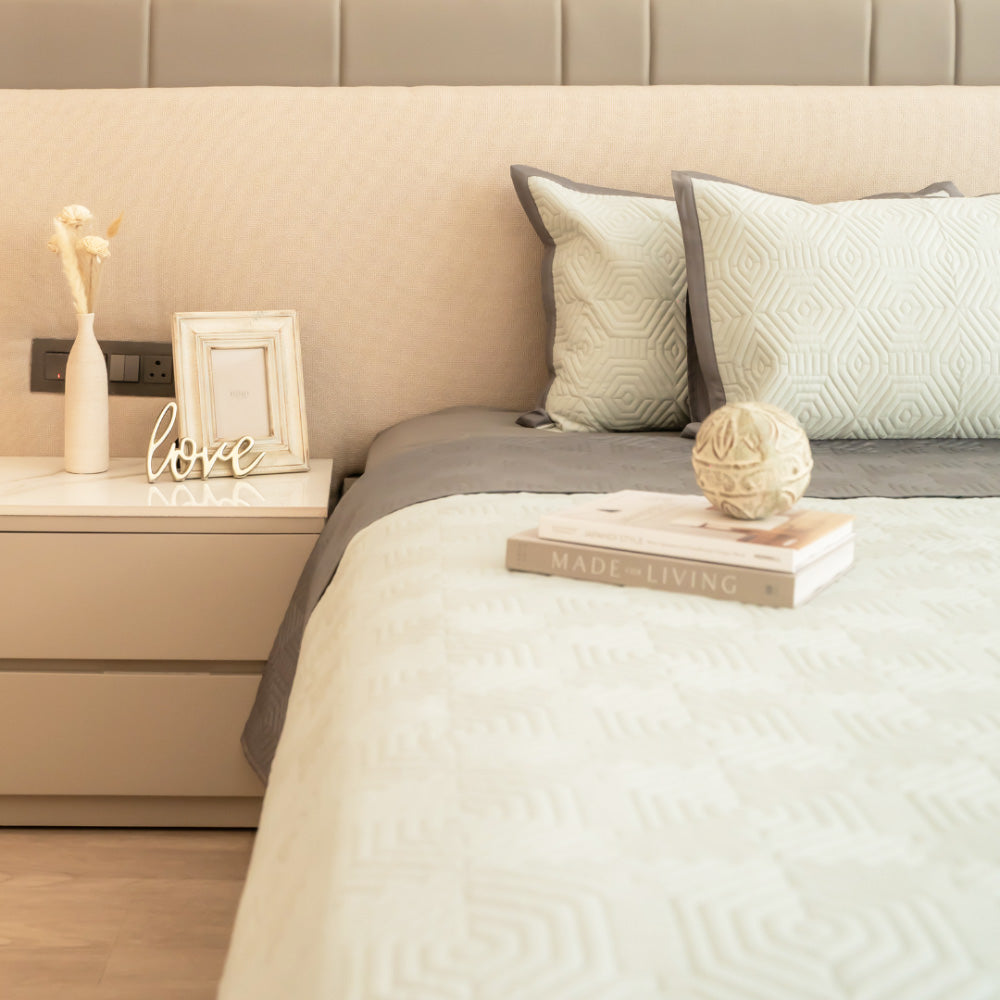 Macao Quilted Reversible Bedspread - Dark Grey & Sage Green