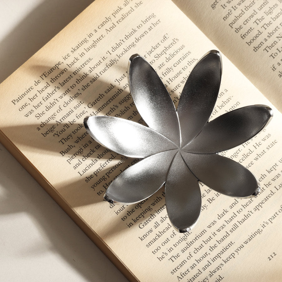 Magnolia Ring Holder - Chrome