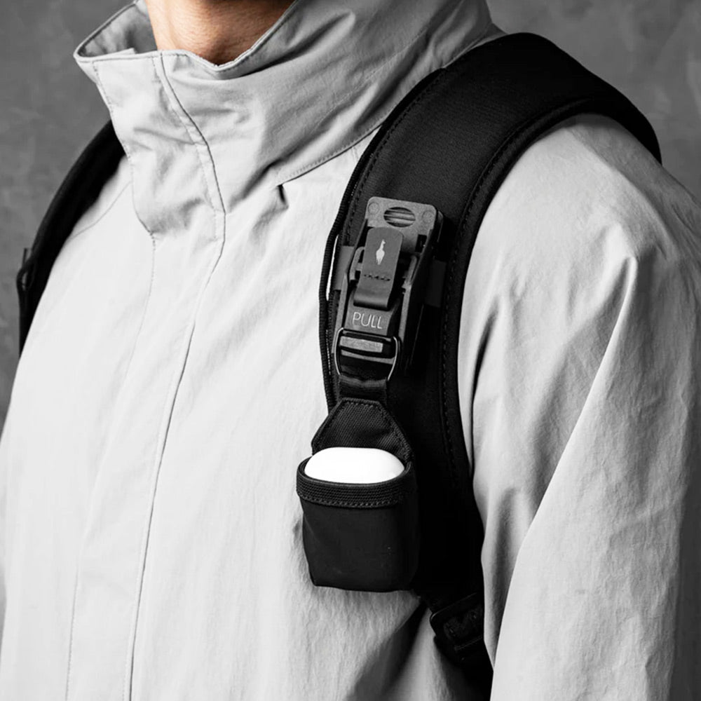 Metro Backpack Pro 24L - Axoflux Black 400D